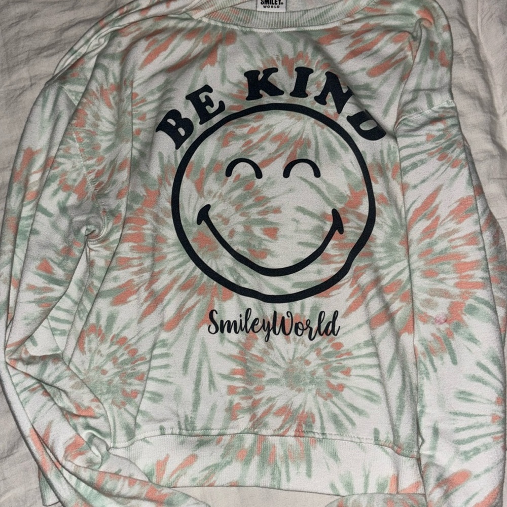 Smiley World be kind sweater size Small